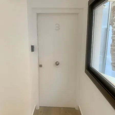 Puerta De 3 * Caces